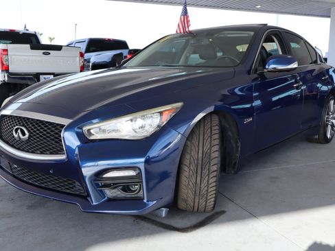 Used 2017 INFINITI Q50 Red Sport 400 image 9