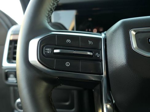 Used 2025 GMC Yukon Denali image 15