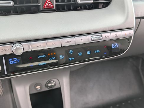 Certified 2024 Hyundai Ioniq 5 SEL RWD image 25