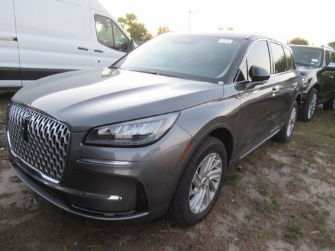 Certified 2025 Lincoln Corsair FWD image 2