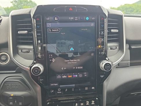 Used 2025 RAM 2500 Big Horn AWD/4WD image 16