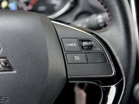 Used 2025 Mitsubishi Outlander Sport LE image 23