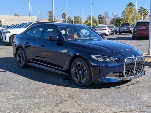 Used 2023 BMW i4 eDrive35 w/ Premium Package RWD image 3