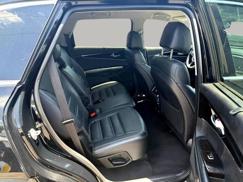 Used 2017 Kia Sorento EX FWD image 20