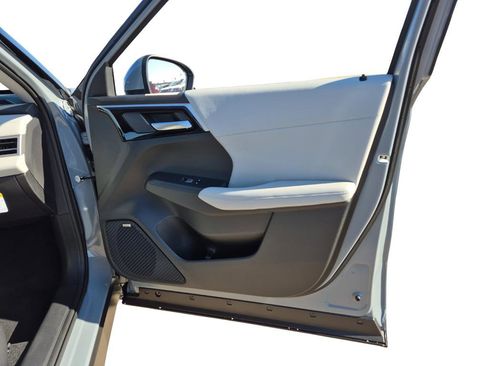 New 2026 Mitsubishi Outlander SE image 30