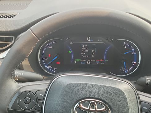 Certified 2024 Toyota RAV4 SE AWD/4WD image 21