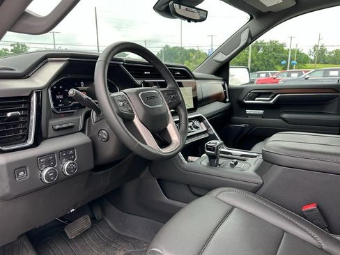 Used 2024 GMC Sierra 1500 Denali w/ Denali Reserve Package image 11