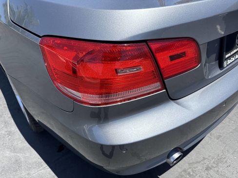 Used 2008 BMW 335i Convertible RWD image 32