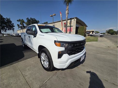 Used 2022 Chevrolet Silverado 1500 Custom RWD image 3