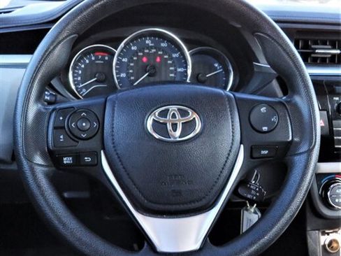 Used 2016 Toyota Corolla LE FWD image 14