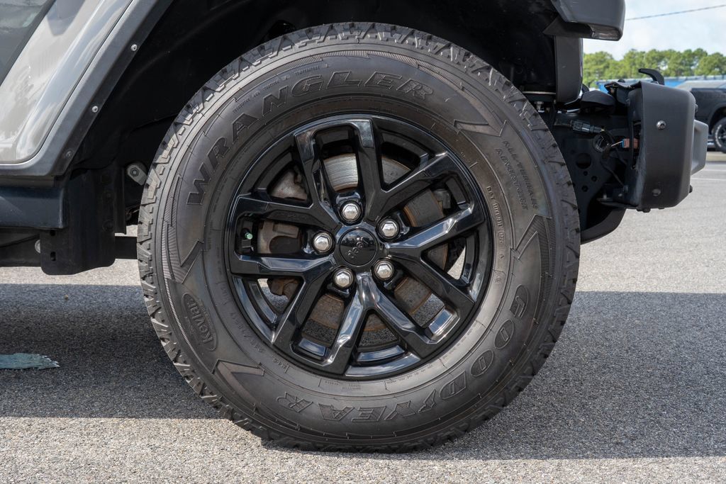 Used 2023 Jeep Wrangler Unlimited Sport AWD/4WD image 33
