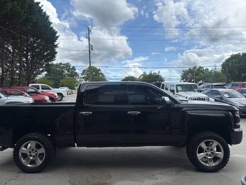 Used 2018 Chevrolet Silverado 1500 LTZ Z71 w/ Redline Edition AWD/4WD image 5
