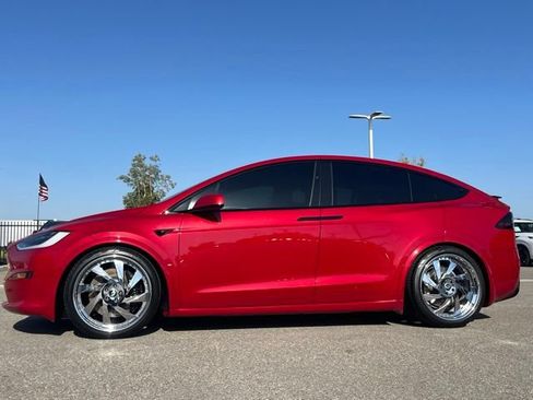 Used 2022 Tesla Model X Plaid AWD/4WD image 2