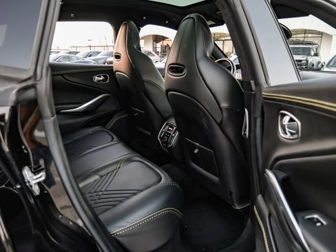 Used 2021 Aston Martin DBX image 38