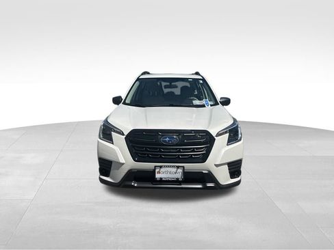 Used 2023 Subaru Forester AWD/4WD image 9
