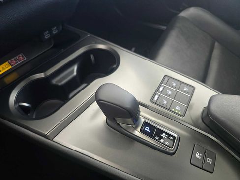 New 2026 Lexus UX 300h AWD image 31