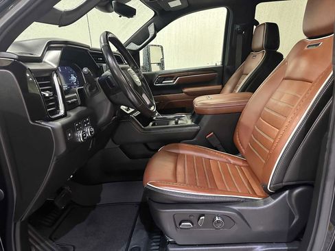 Used 2024 GMC Sierra 2500 Denali Ultimate image 21