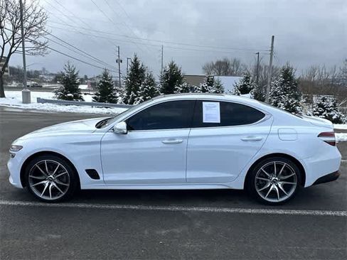 Used 2022 Genesis G70 2.0T w/ Prestige Package image 2