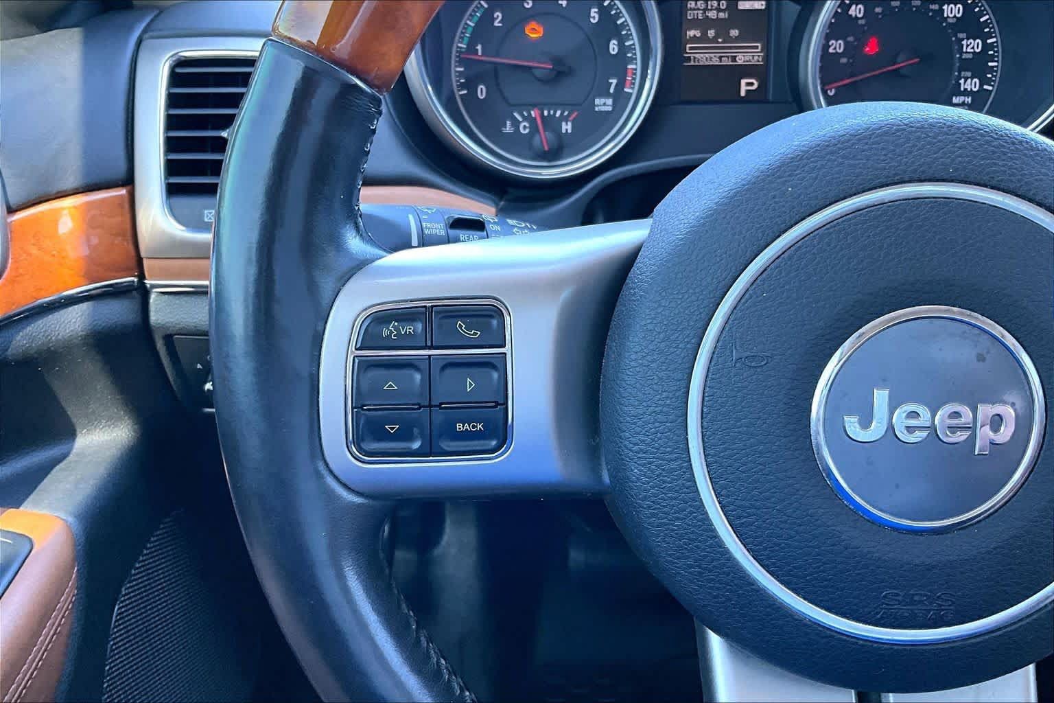 Used 2012 Jeep Grand Cherokee Overland AWD/4WD image 23