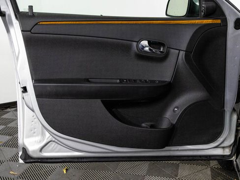 Used 2009 Chevrolet Malibu LT w/ HFV6 Engine Package image 24