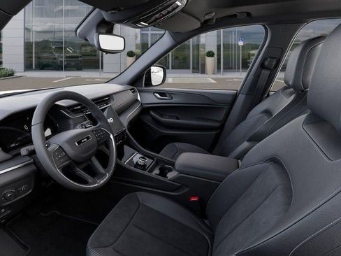 New 2025 Jeep Grand Cherokee Altitude image 22