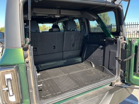 Used 2023 Ford Bronco Wildtrak image 9