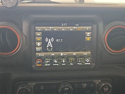 Used 2021 Jeep Gladiator Mojave image 19