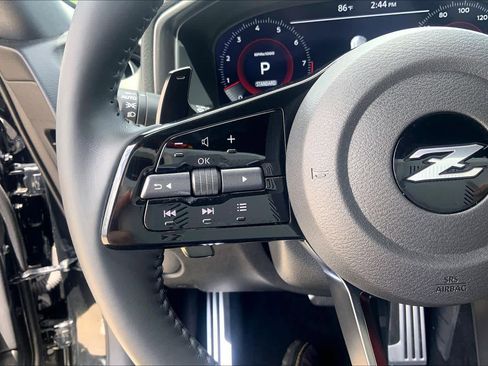 Used 2025 Nissan Z Performance w/ Floor Mat Package RWD image 17