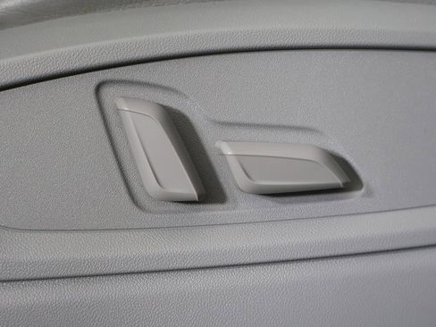 Used 2019 Audi Q5 2.0T Premium Plus w/ Premium Plus Package image 38