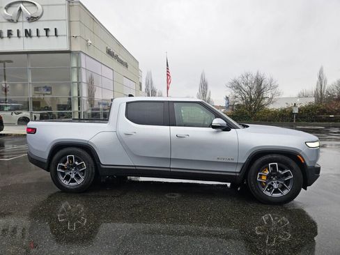 Used 2022 Rivian R1T Launch Edition image 8