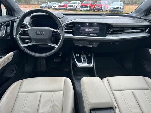 Used 2022 Audi Q4 e-tron Premium image 22