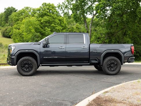 Used 2024 GMC Sierra 2500 Denali Ultimate w/ Snow Plow Prep/Camper Package AWD/4WD image 3