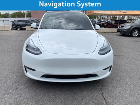 Used 2023 Tesla Model Y Long Range AWD/4WD image 3