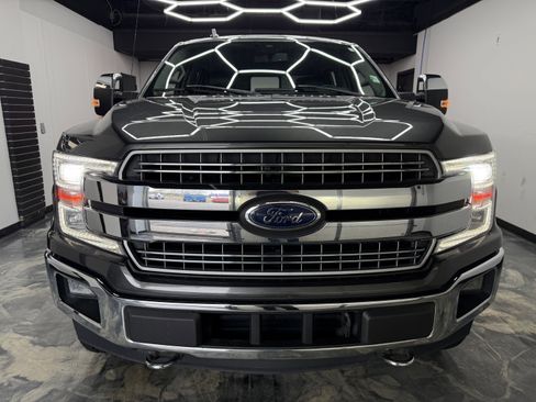 Used 2018 Ford F150 Lariat w/ Equipment Group 502A Luxury image 7
