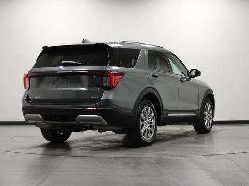 Used 2026 Ford Explorer Platinum AWD/4WD image 4