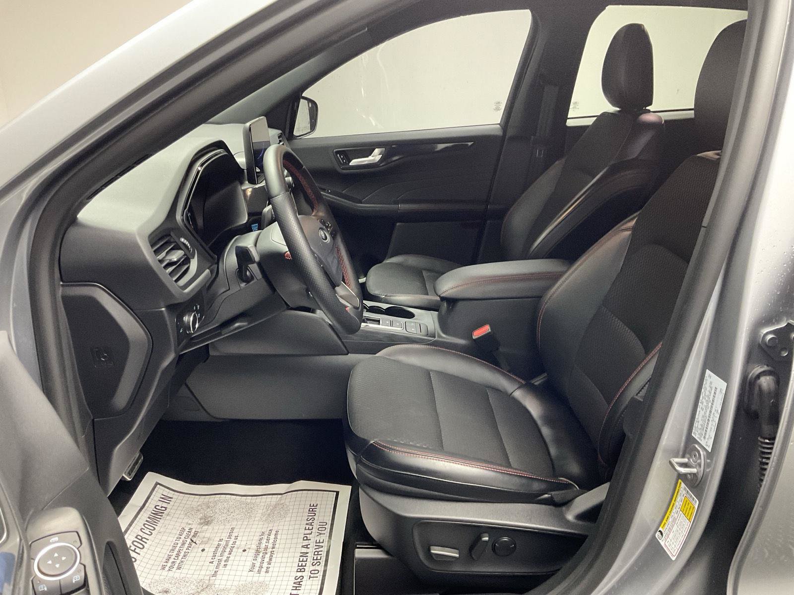 Used 2024 Ford Escape ST-Line AWD/4WD image 12