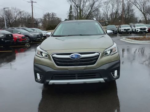 Certified 2022 Subaru Outback Touring w/ Popular Package #2 image 3