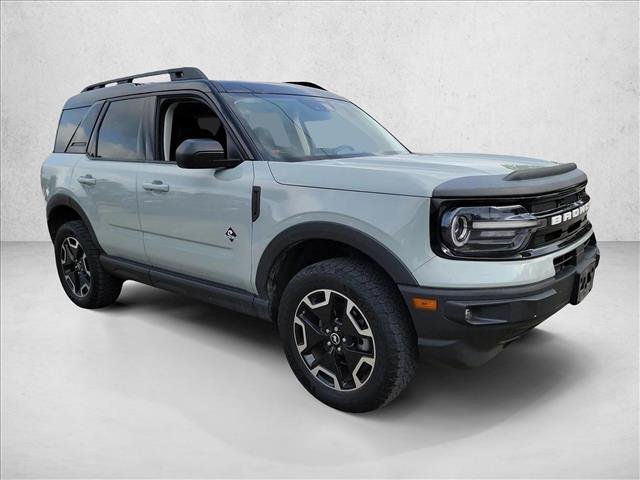 Used 2022 Ford Bronco Sport Outer Banks w/ Tech Package AWD/4WD image 3