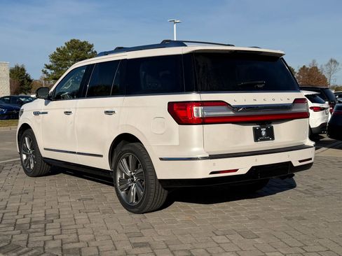 Used 2018 Lincoln Navigator Select w/ Cargo Package image 10
