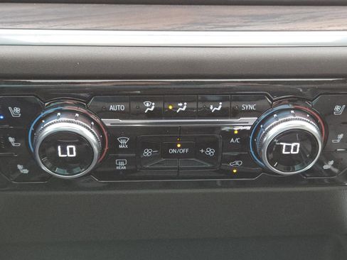 New 2026 GMC Sierra 1500 SLT w/ SLT Premium Plus Package image 34