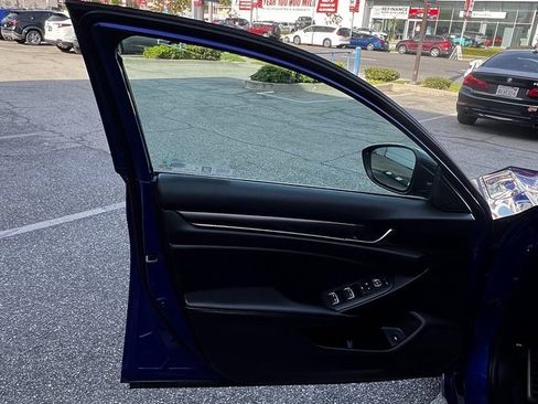 Used 2022 Honda Accord Sport image 15