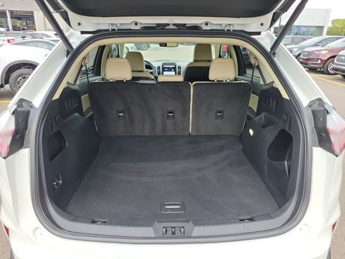 Used 2024 Ford Edge SEL w/ Convenience Package AWD/4WD image 32