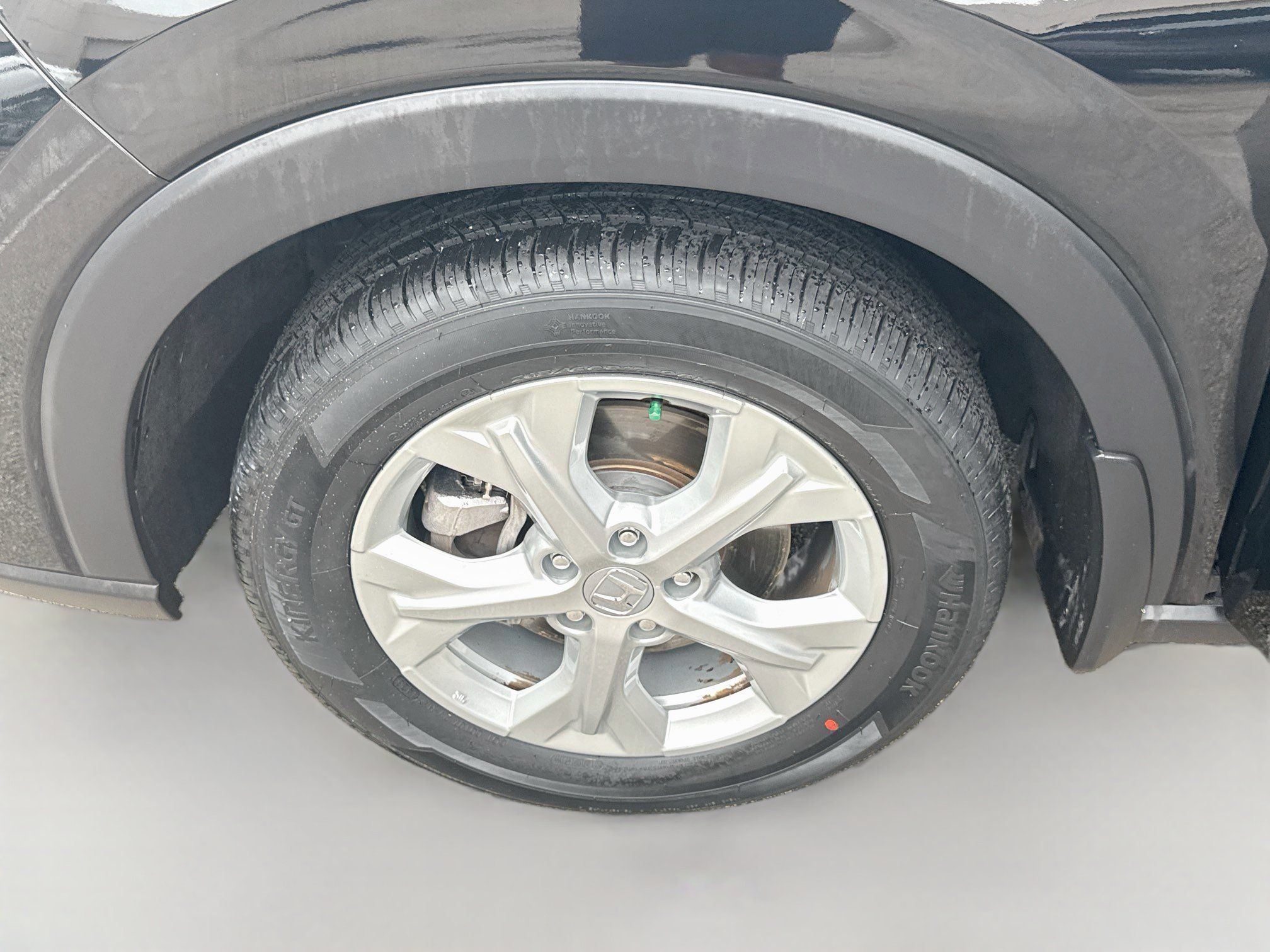 Certified 2025 Honda HR-V LX image 35