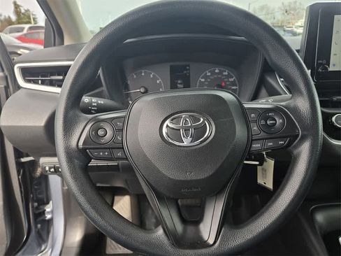 Used 2023 Toyota Corolla LE image 21