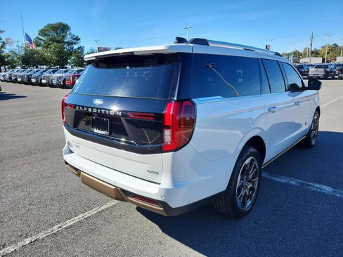 Used 2025 Ford Expedition Max King Ranch image 3