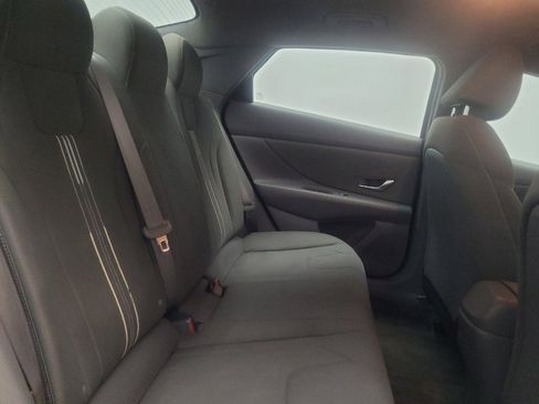 Used 2023 Hyundai Elantra SEL w/ Convenience Package FWD image 19
