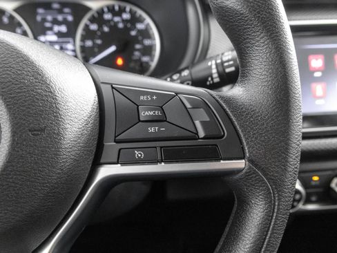 Used 2020 Nissan Kicks S FWD image 10