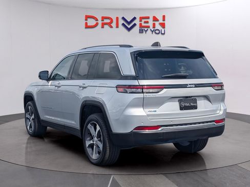 Used 2022 Jeep Grand Cherokee Limited 4xe AWD/4WD image 3