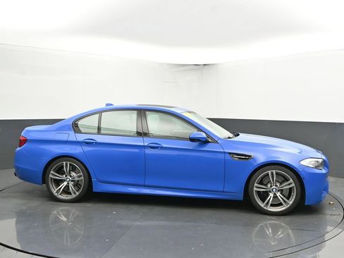 Used 2013 BMW M5 Base image 9