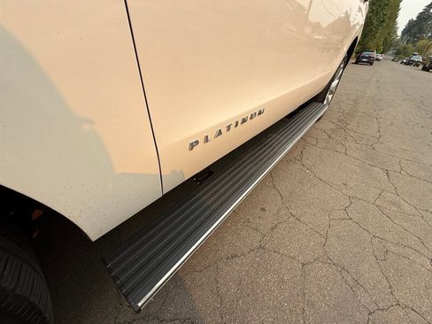 Used 2018 Ford Expedition Platinum AWD/4WD image 7